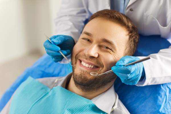 Find A Dentist Near Me: Six Month Checkups And Teeth Cleanings