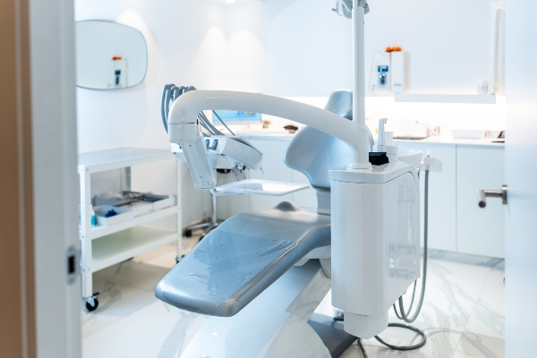 Tips To Find A Dentist Near Me While Out Of Town